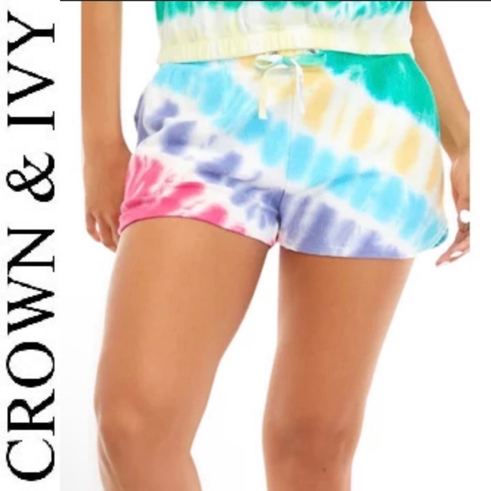 NWT. $36R. Crown & Ivy Cabana Tie Dye Shorts. Size L